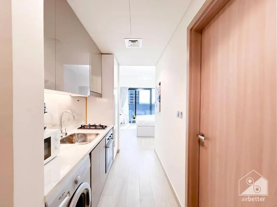 Apartament Luxury Living In Azizi Riviera & Cozy Balcony Dubaj